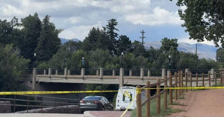 Stabbing near Monument Valley Park leaves 1 dead