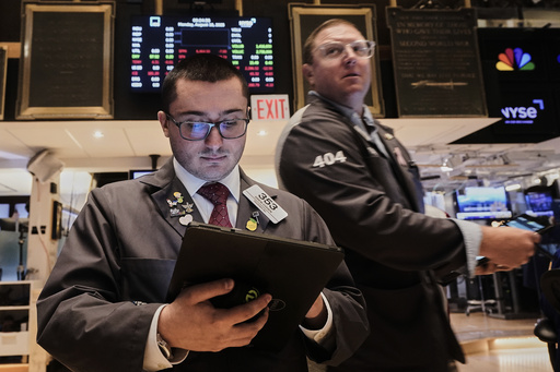 Palantir, Nvidia and other AI stars dim as Wall Street falls further from its records