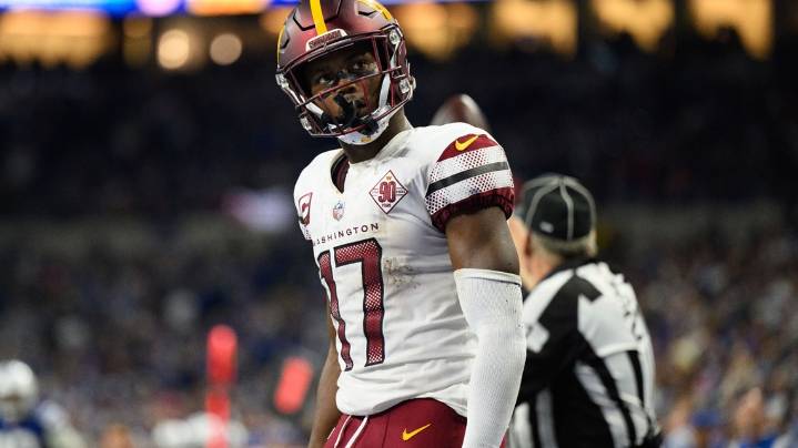 Commanders' receiver McLaurin requests trade from Washington