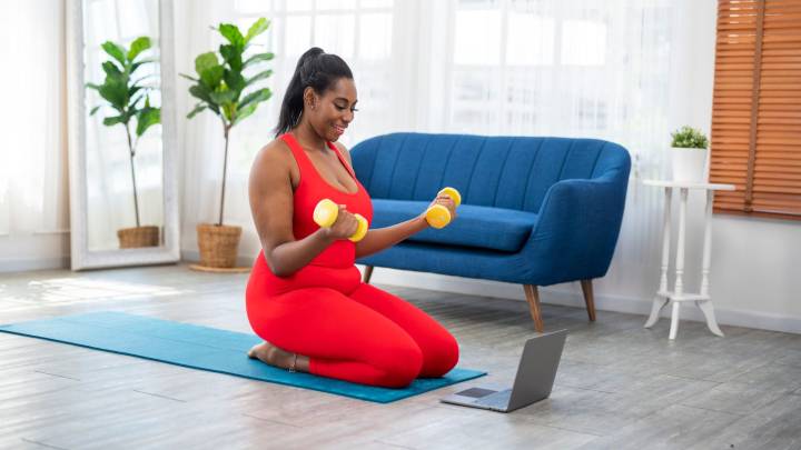 Three moves and 10 minutes is all you need to build stronger arms and abs
