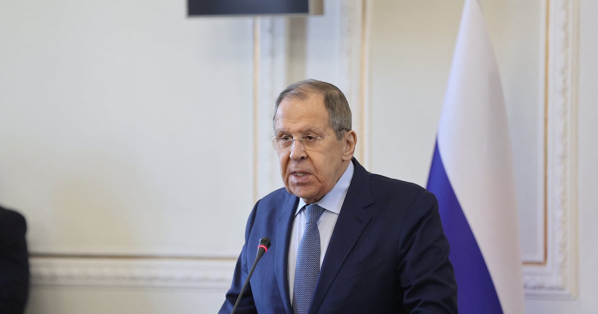 Rusia califica de “inaceptable” el plan para desplegar tropas extranjeras en Ucrania como medida de seguridad