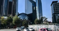 El peso y la BMV avanzan tras despido de gobernadora del banco central de EU