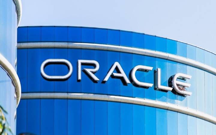 Las acciones de Oracle suben tras su gran apuesta por la sanidad con IA y nube