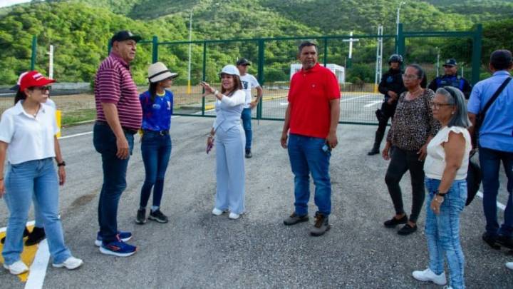 Marisel Velásquez supervisó preparativos para las fiestas de la Virgen del Valle