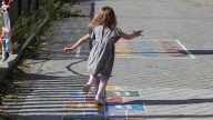 Unos 1.200 millones de niños sufren castigos físicos en sus hogares, según la OMS