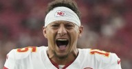 Raiders star Crosby calls Chiefs' Mahomes the ultimate competitor, a big reason for his success