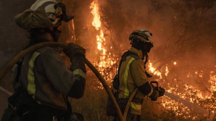 Lucha incansable contra los incendios en Galicia: desactivan el nivel 2 en Salceda de Caselas y As Neves, en Pontevedra