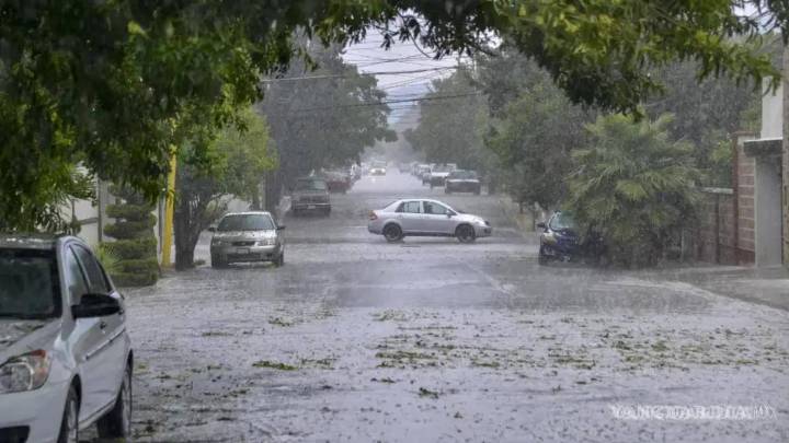 México bajo la lluvia... Monzón Mexicano y Ondas Tropicales cubrirán a México con fuertes lluvias e inundaciones