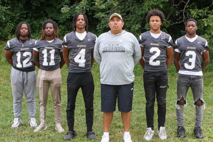 Flint-area Football Previews: Flint Elite’s basketball stars hope to translate hardwood success to the gridiron