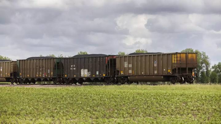 Proposed rail merger raises competition concerns