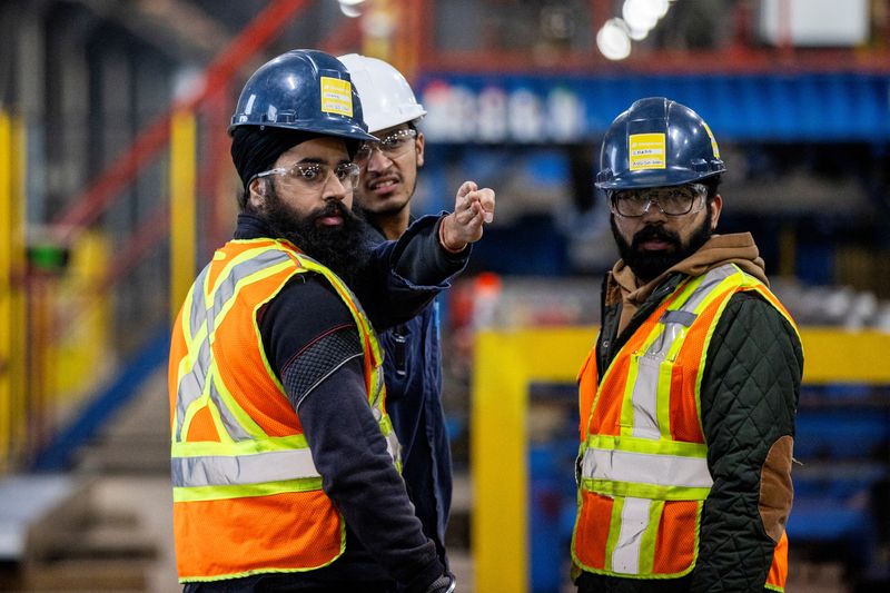 Canada sheds thousands of jobs in July as tariffs affect hiring plans