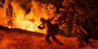 Wildfires threaten homes in Oregon and California, prompting hundreds of evacuations