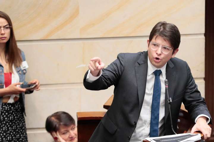 Miguel Uribe Turbay, político combativo y rostro de la renovación de la derecha colombiana