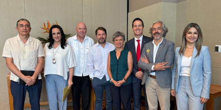 Delegación de Estados Unidos se reunió con precandidatos a la Presidencia de Colombia 2026