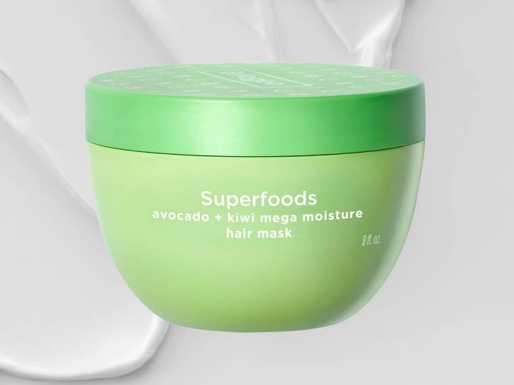 The one hydrating hair mask you’ll always find in my shower to help with dry summer hair