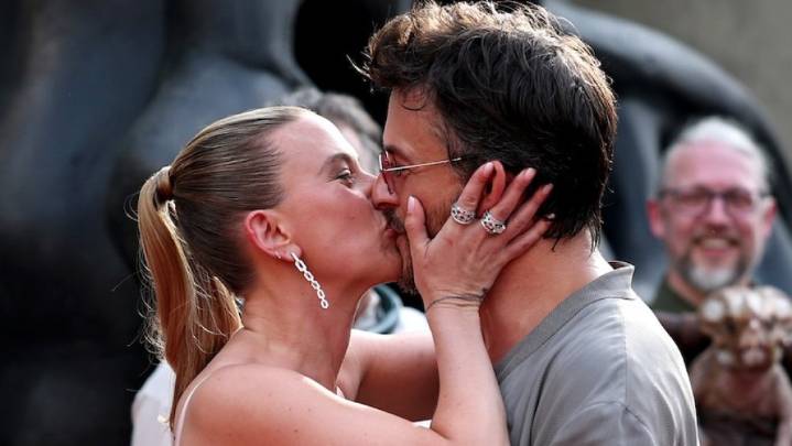 Jonathan Bailey Shares Racy Scarlett Johansson Pic After Kissing Drama