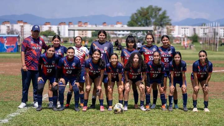 Confirma UMSNH que habrá equipo de fútbol femenil profesional