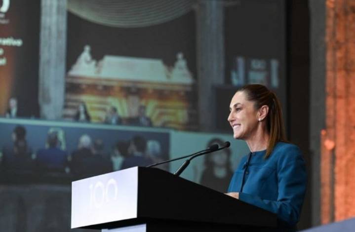 Claudia Sheinbaum reconoce al Banco de México en su Centenario