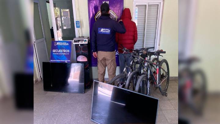 Allanamientos simultáneos terminaron con dos arrestos y objetos sustraídos secuestrados