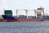 Cuba recibe donativos en el buque venezolano Manuel Gual