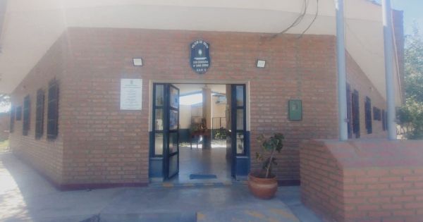 Gritos y desesperación: policías salteños le salvaron la vida a una bebé en la calle