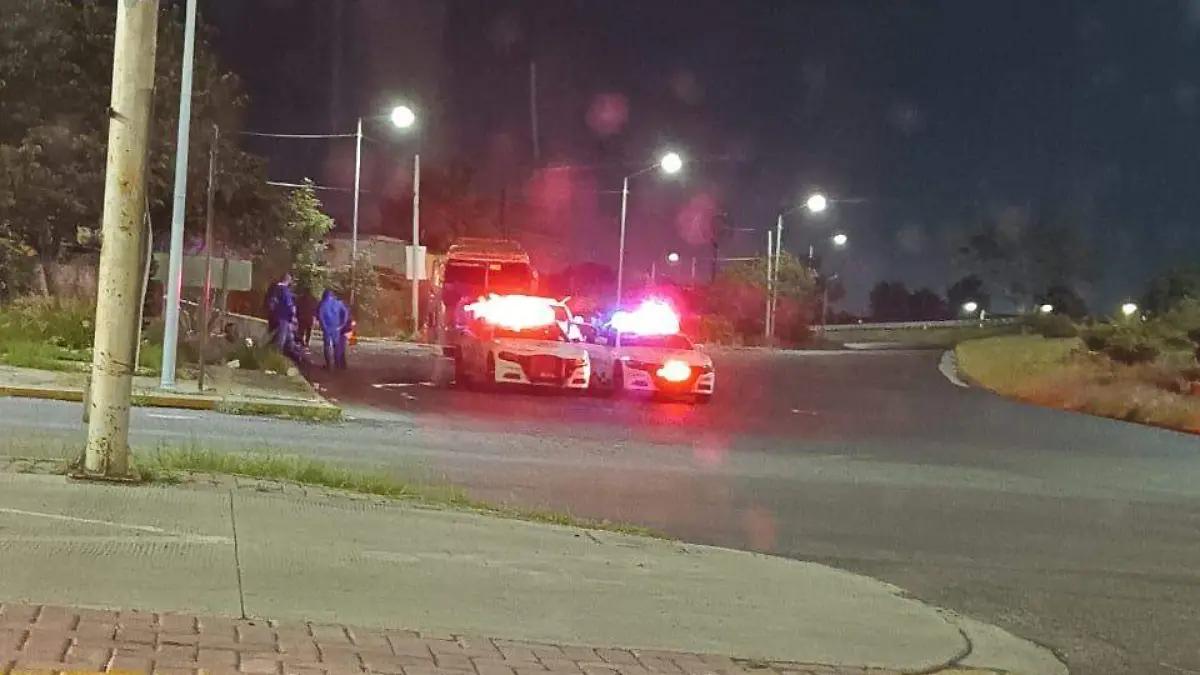 Disparan contra camión de turismo en la autopista Querétaro