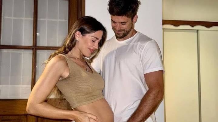 "Hormonal y llorosa": el particular festejo de Jimena Barón por los dos meses de su bebé