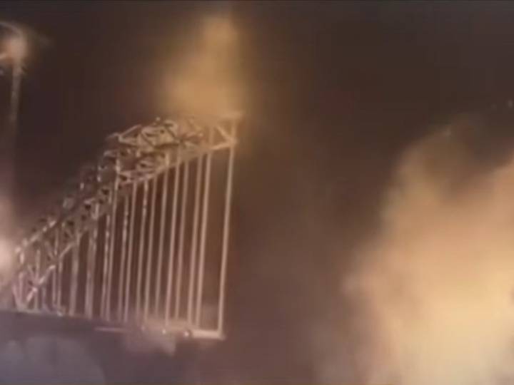 Tragedia en China: murieron 12 personas por el derrumbe de un puente en construcción