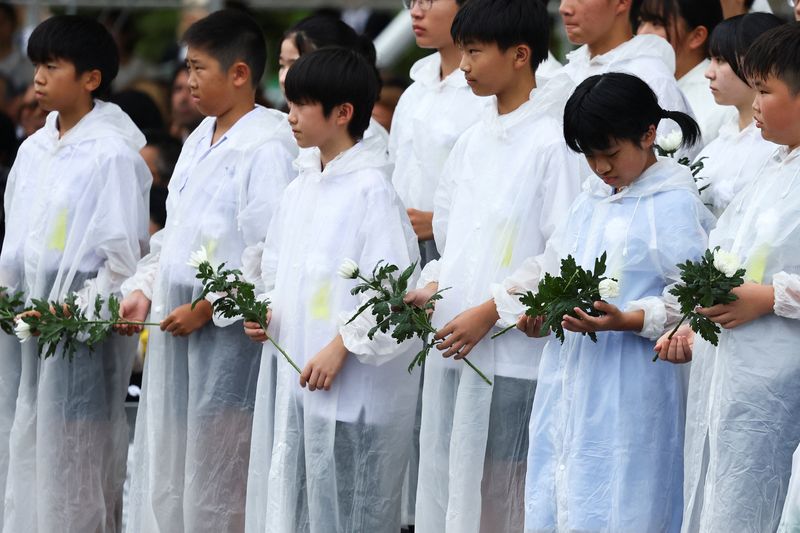 Nagasaki mayor warns of nuclear war as city marks 80 years since A