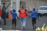Canarias declara la situación de contingencia migratoria para iniciar la derivación de los menores