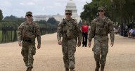 El Pentágono dice que unas unidades de la Guardia Nacional en Washington ahora portan armas de fuego