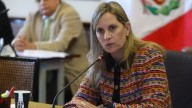 "Hay que respetar el trabajo [fiscal]": Alva critica pronunciamiento de Dina Boluarte sobre allanamiento a casa de su hermano