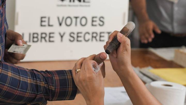 Si las elecciones fueran hoy, Morena se llevaría la mayoría de las gubernaturas en juego