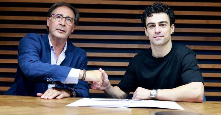El Málaga CF hace oficial el fichaje de Josué Dorrio