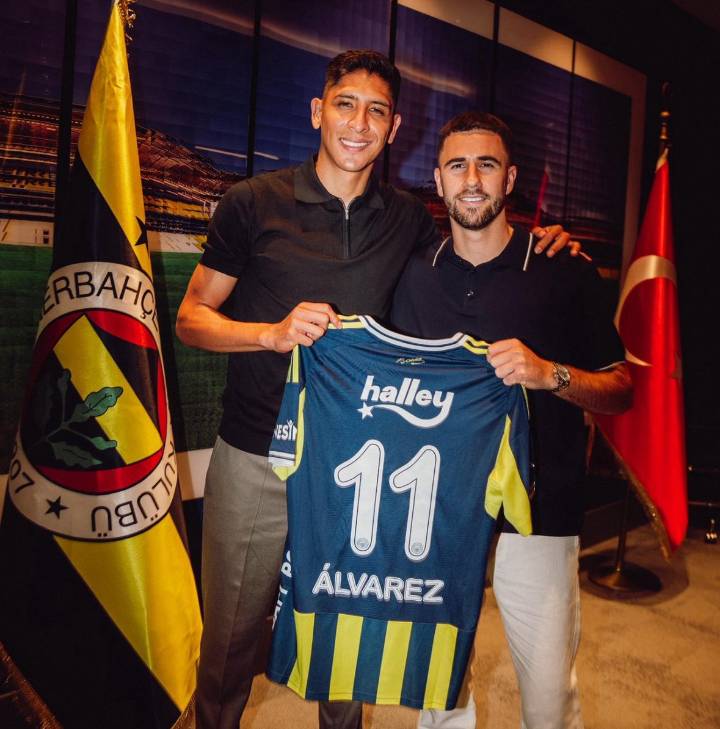 Fenerbahce confirma el fichaje de Edson Álvarez y le otorga el número 11