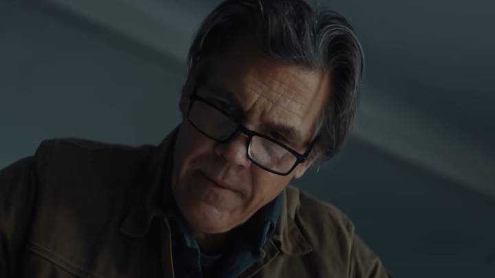 Josh Brolin Revealed The Line From Weapons That David Fincher Called ‘The Greatest Line In R