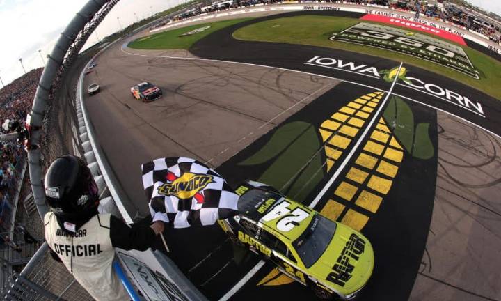 NASCAR: William Byron consigue segunda victoria de temporada en Iowa