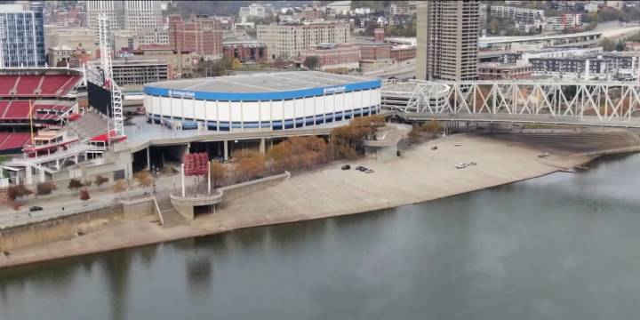 Falling debris, missing concrete: Residents voice worries about Cincinnati bridges