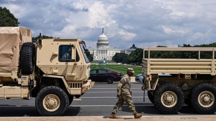 DC students head back to school amid Trump focus on cleaning up juvenile crime in the district