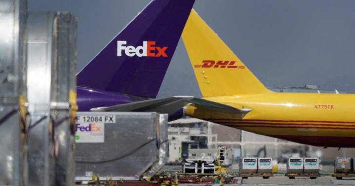 US ends tariff exemption for delivery packages valued at $800 or less