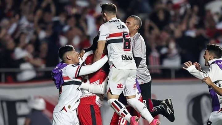 El papelón de un ex Boca que en octavos de final de Copa Libertadores hizo todo mal