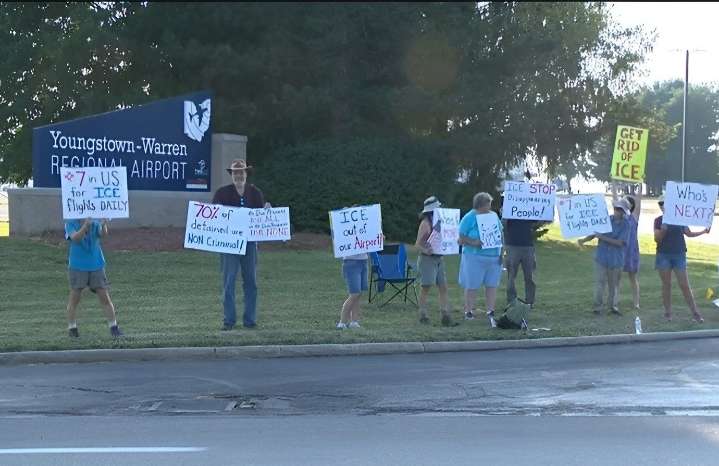 Protestors claim immigrants are being flown out of Youngstown