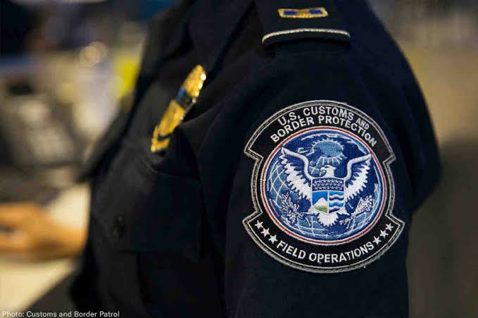 EE.UU. revisa 55 millones de visas en busca de posibles infracciones