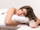 Despertar antes de la alarma: cómo la inteligencia artificial explica este fenómeno