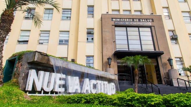 Ministerio de Salud garantiza adquisición de equipos para la atención del cáncer