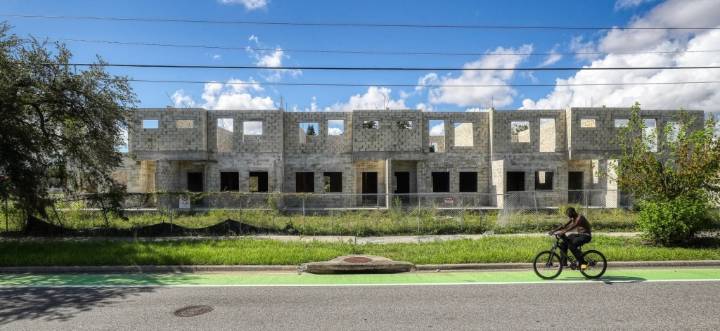 Land trust's troubles left Orlando eyesore where housing was planned