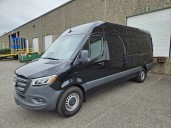 2025 Mercedes Benz eSprinter, un Mercedes nada convencional