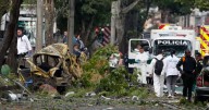 Doble ataque en Colombia deja al menos 14 muertos y un helicóptero derribado