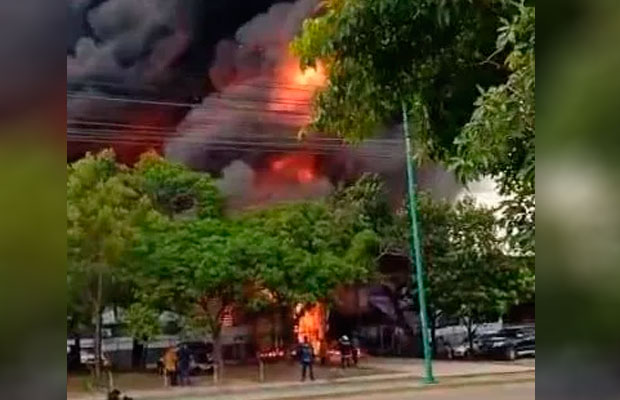 Dos fallecidos dejó incendio en empresa de productos químicos de Carabobo