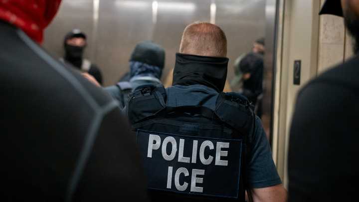 DC police chief orders limited cooperation with immigration agents
